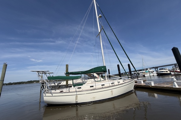 Freedom 38ft Island Packet Yacht For Sale