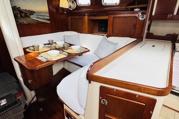 Music II 41ft Catalina Morgan Yacht For Sale