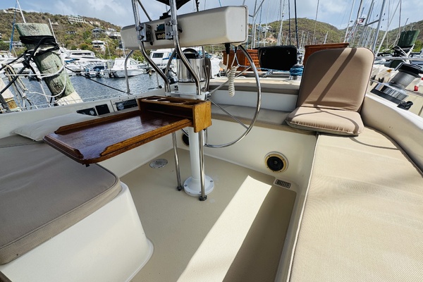Music II 41ft Catalina Morgan Yacht For Sale