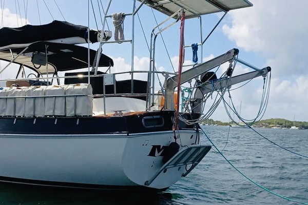 Music II 41ft Catalina Morgan Yacht For Sale