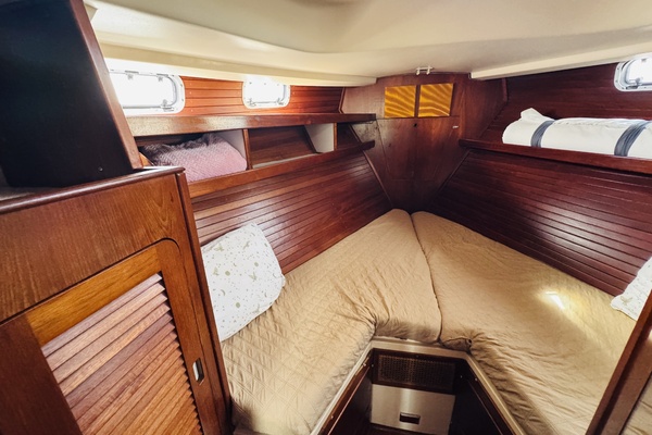 Music II 41ft Catalina Morgan Yacht For Sale