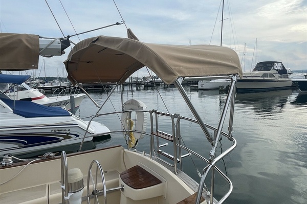Bermuda Shorts 27ft Island Packet Yacht For Sale