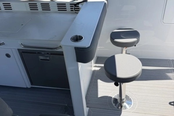 42ft Cruisers Yachts Yacht For Sale