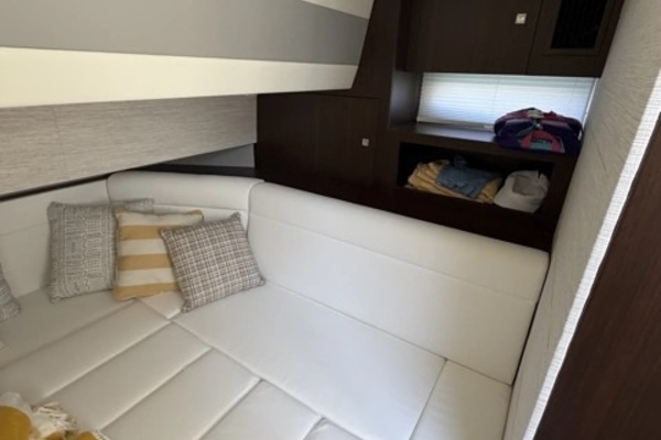 42ft Cruisers Yachts Yacht For Sale