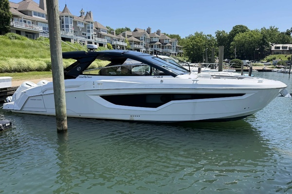 42-ft-Cruisers Yachts-2024-- Cleveland Ohio United States  yacht for sale