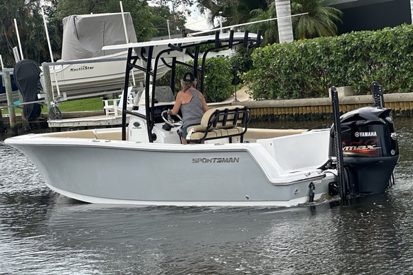 22ft Sportsman Yacht For Sale