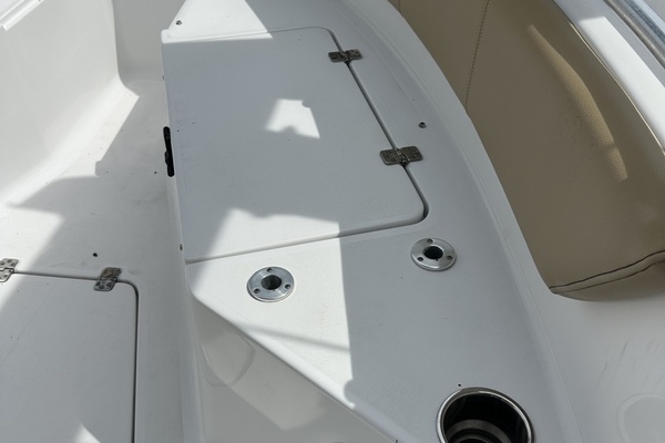 22ft Sportsman Yacht For Sale