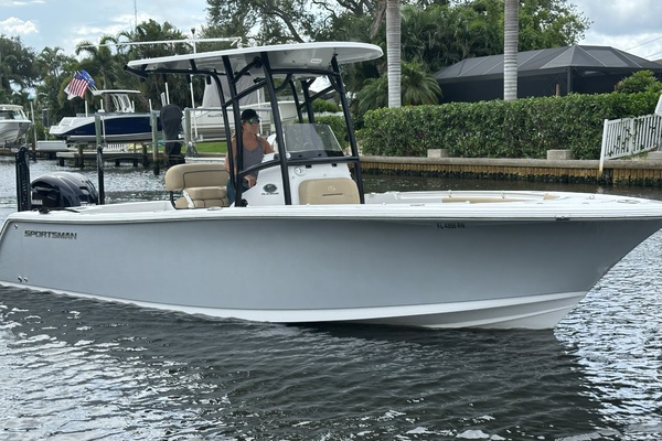 22ft Sportsman Yacht For Sale