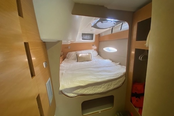 American Honey 41ft Fountaine Pajot Yacht For Sale