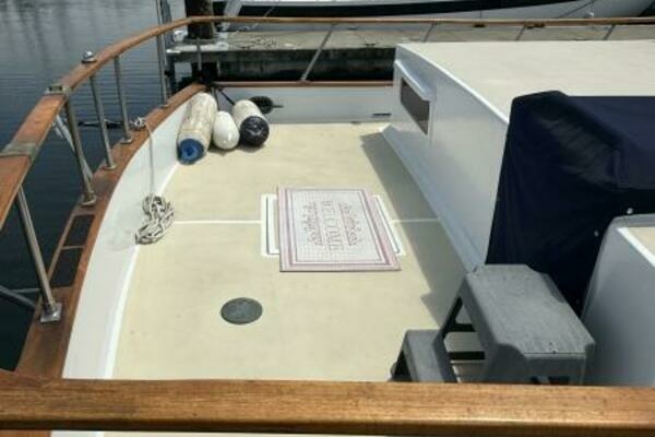 DeFever 42 Yacht For Sale