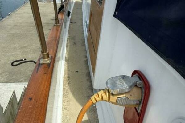 DeFever 42 Yacht For Sale