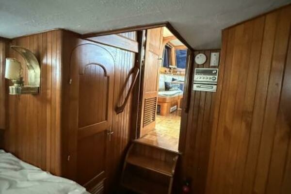 DeFever 42 Yacht For Sale