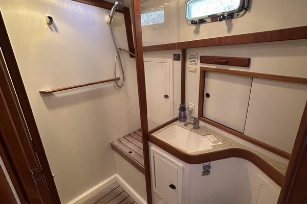 2005 Sabre 42