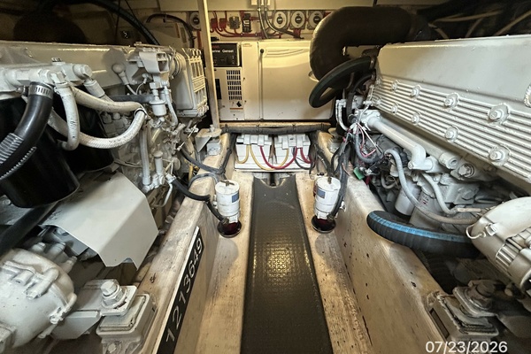 42' Sabre engine room aft