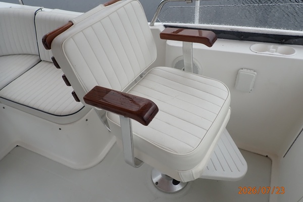 42' Sabre flybridge mate seat