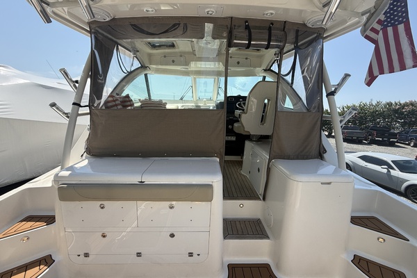34ft Pursuit Yacht For Sale
