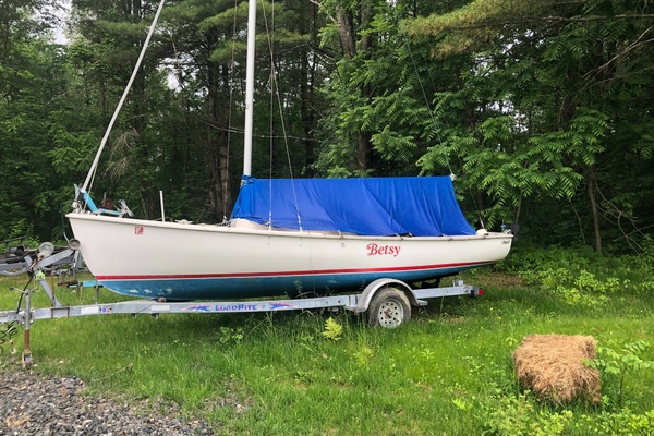 BETSY 19ft Stuart Marine Yacht For Sale