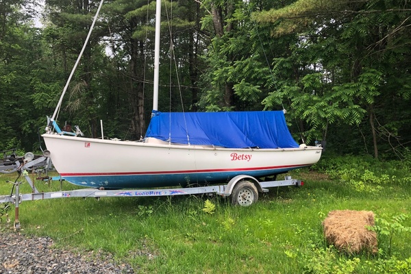 BETSY 19ft Stuart Marine Yacht For Sale