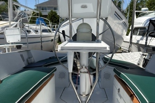 Destiny 32ft Beneteau Yacht For Sale