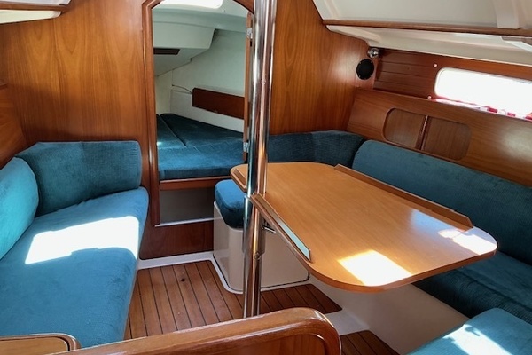 Destiny 32ft Beneteau Yacht For Sale
