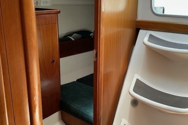 Destiny 32ft Beneteau Yacht For Sale
