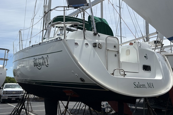 Destiny 32ft Beneteau Yacht For Sale