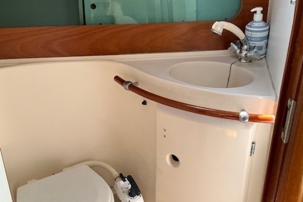 Destiny 32ft Beneteau Yacht For Sale