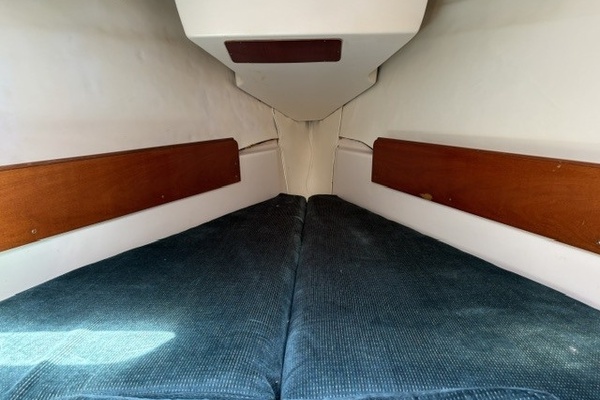 Destiny 32ft Beneteau Yacht For Sale