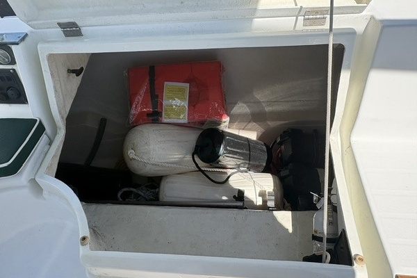 Destiny 32ft Beneteau Yacht For Sale