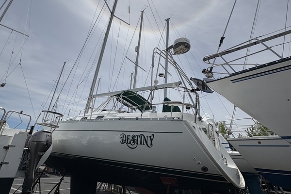 Destiny 32ft Beneteau Yacht For Sale