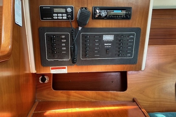 Destiny 32ft Beneteau Yacht For Sale