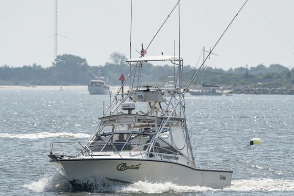 Photo of the 2001 Carolina Classic 28 Express