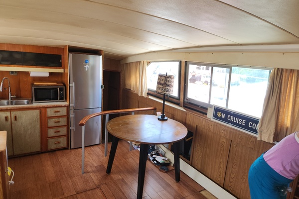 42ft Bertram Yacht For Sale