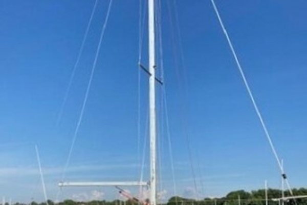 Watermark 33ft Carter Yacht For Sale