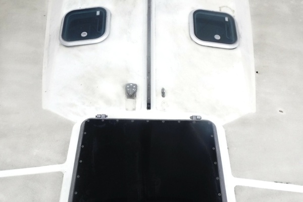 Watermark 33ft Carter Yacht For Sale