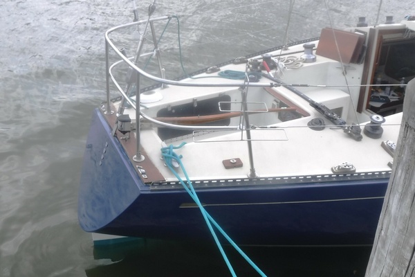 Watermark 33ft Carter Yacht For Sale