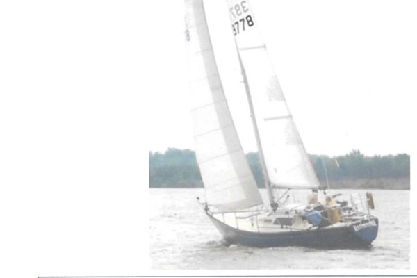 Watermark 33ft Carter Yacht For Sale