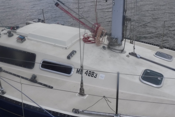 Watermark 33ft Carter Yacht For Sale
