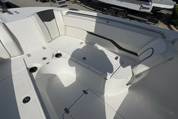24ft Wellcraft Yacht For Sale