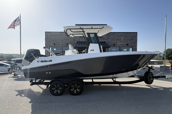 24ft Wellcraft Yacht For Sale