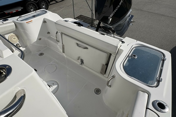 24ft Wellcraft Yacht For Sale