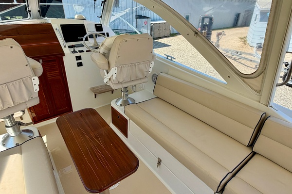 True Love 29ft MJM Yacht For Sale