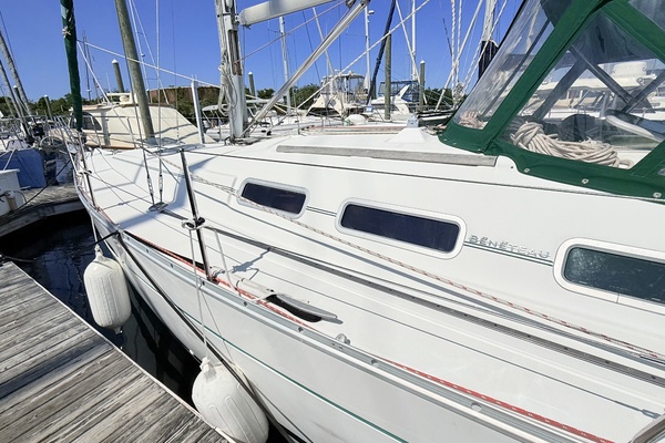 Gusto 37ft Beneteau Yacht For Sale