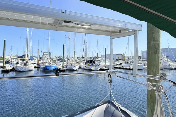 Gusto 37ft Beneteau Yacht For Sale