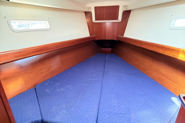 Gusto 37ft Beneteau Yacht For Sale