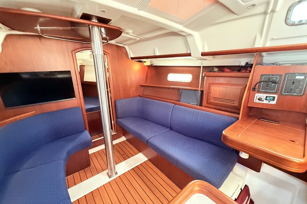 Gusto 37ft Beneteau Yacht For Sale
