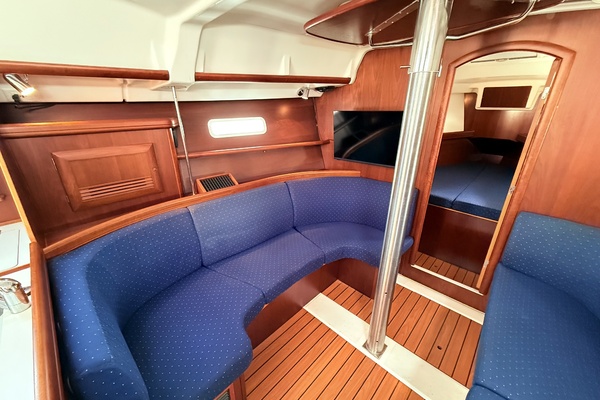 Gusto 37ft Beneteau Yacht For Sale
