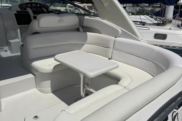34ft Crownline Yacht For Sale