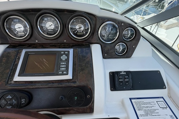 34ft Crownline Yacht For Sale