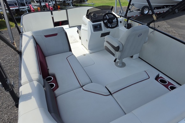 19ft Hurricane Yacht For Sale